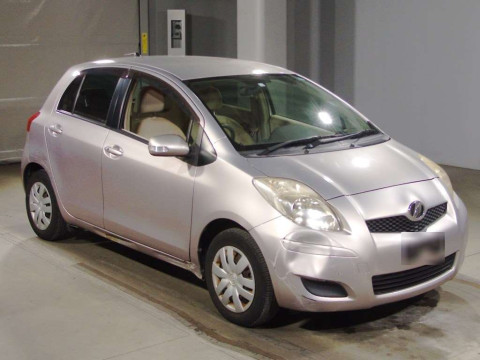 2010 Toyota Vitz SCP90[0]