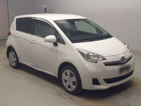 2012 Toyota Ractis NCP125[2]