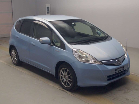 2013 Honda Fit Hybrid GP1[2]