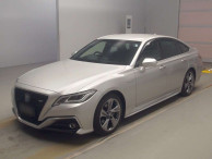 2019 Toyota Crown Hybrid