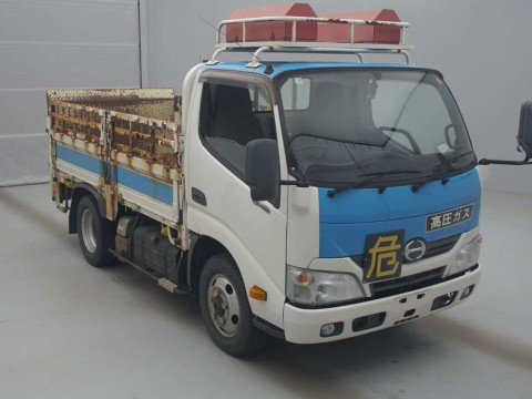 2016 Hino DUTRO XZU675M[2]