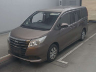 2014 Toyota Noah