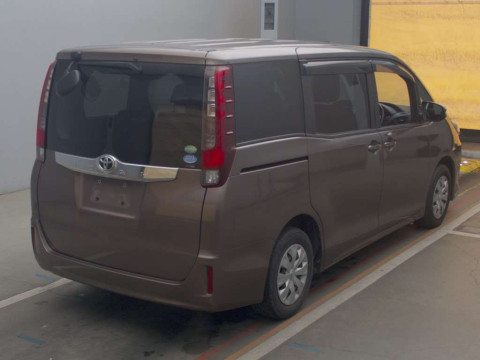 2014 Toyota Noah ZRR80G[1]