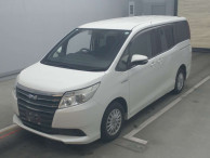 2015 Toyota Noah