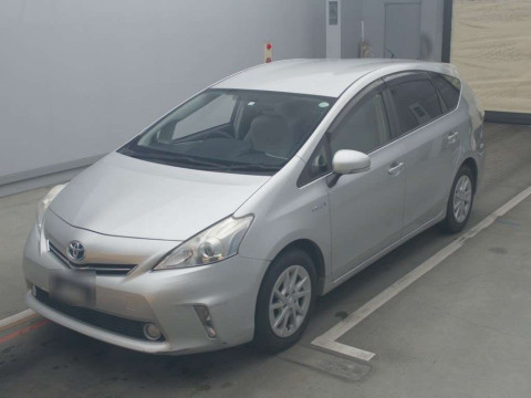 2013 Toyota Prius alpha ZVW40W[0]