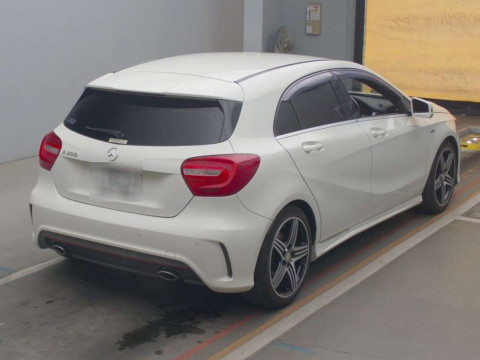 2013 Mercedes Benz A-Class 176044[1]