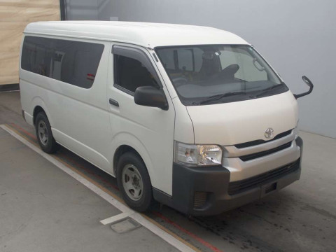 2020 Toyota Hiace Wagon TRH214W[2]