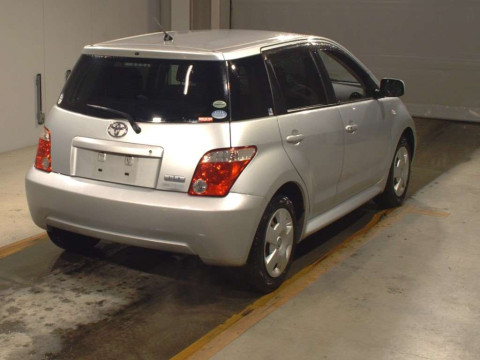 2006 Toyota IST NCP60[1]