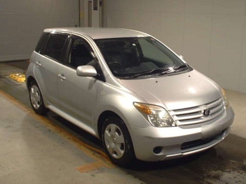 2006 Toyota IST NCP60[2]