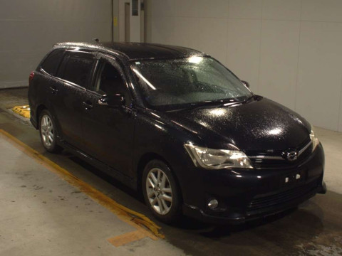 2012 Toyota Corolla Fielder NZE161G[2]