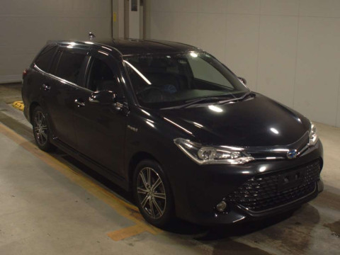 2016 Toyota Corolla Fielder NKE165G[2]