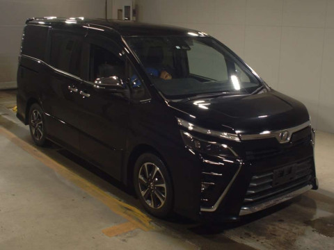 2018 Toyota Voxy ZRR80W[2]