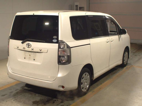 2008 Toyota Voxy ZRR70G[1]