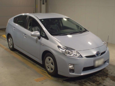 2010 Toyota Prius ZVW30[2]