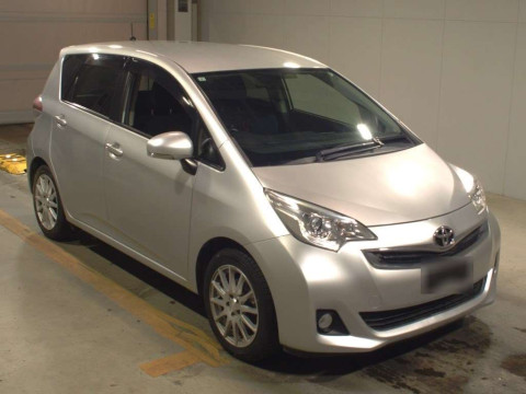 2015 Toyota Ractis NSP120[2]