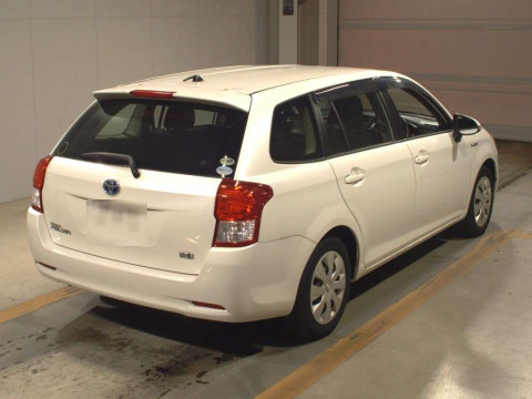 2014 Toyota Corolla Fielder NKE165G[1]