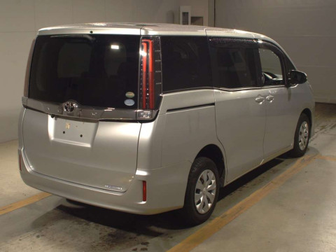 2018 Toyota Noah ZRR85G[1]