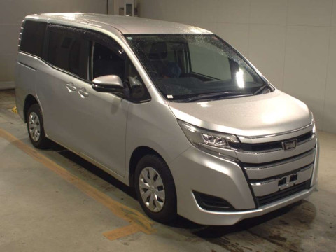 2018 Toyota Noah ZRR85G[2]