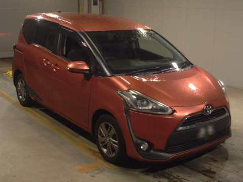 2015 Toyota Sienta NSP170G[2]