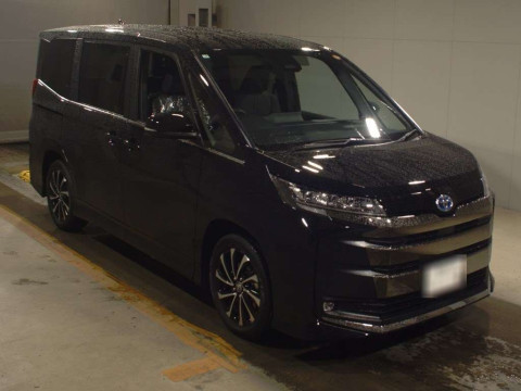 2025 Toyota Noah ZWR90W[2]