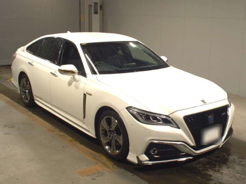 2018 Toyota Crown ARS220[2]