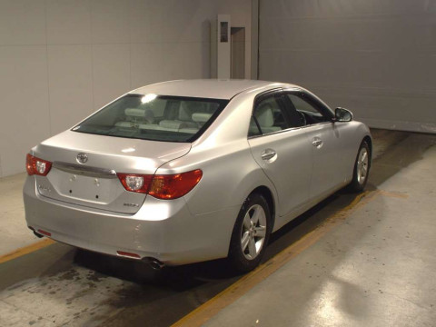 2010 Toyota Mark X GRX130[1]