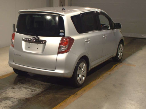 2010 Toyota Ractis NCP100[1]