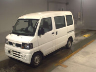 2011 Nissan Clipper Van