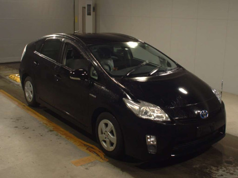 2010 Toyota Prius ZVW30[2]