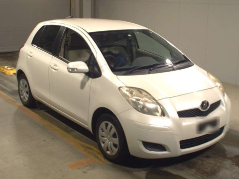 2010 Toyota Vitz KSP90[2]