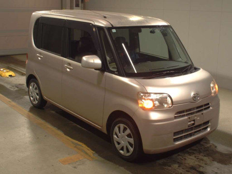 2011 Daihatsu Tanto L375S[2]