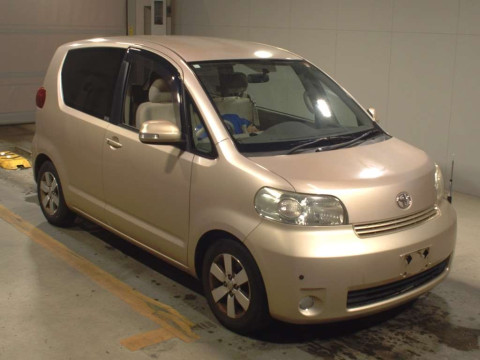 2010 Toyota Porte NNP11[2]