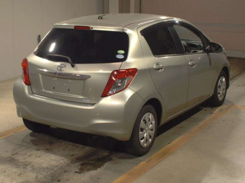 2014 Toyota Vitz NSP130[1]