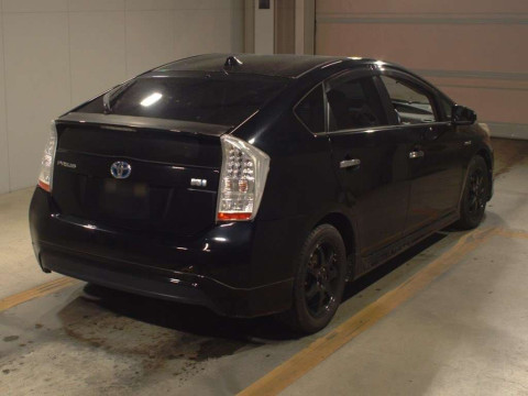 2010 Toyota Prius ZVW30[1]