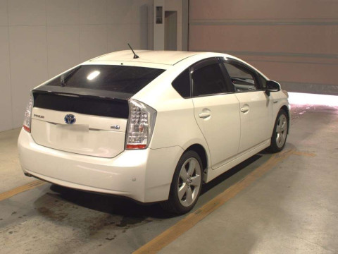 2010 Toyota Prius ZVW30[1]