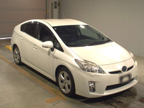 2010 Toyota Prius ZVW30[2]