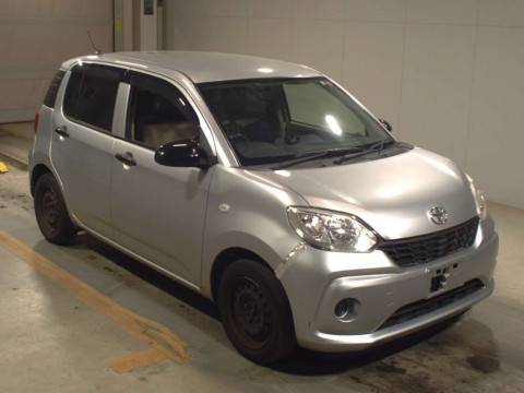 2016 Toyota Passo M700A[2]