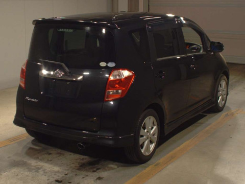 2006 Toyota Ractis NCP100[1]