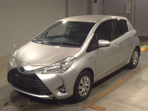 2017 Toyota Vitz NHP130[0]