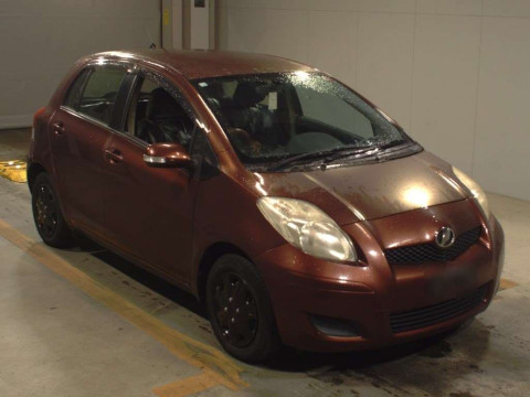 2010 Toyota Vitz KSP90[2]