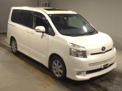 2007 Toyota Voxy ZRR70W[2]