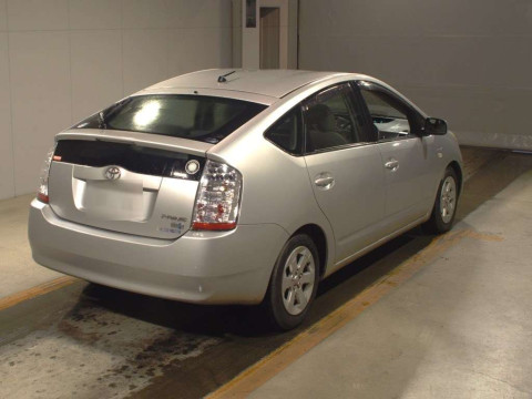 2010 Toyota Prius NHW20[1]