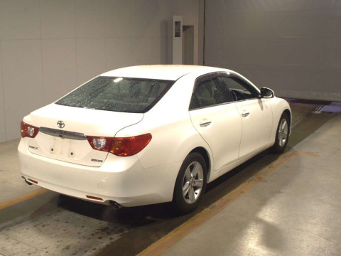 2010 Toyota Mark X GRX130[1]