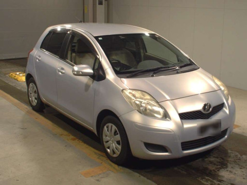 2010 Toyota Vitz KSP90[2]