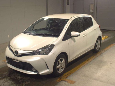 2015 Toyota Vitz NSP130[0]