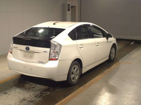 2010 Toyota Prius ZVW30[1]