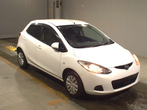 2010 Mazda Demio DE3FS[2]