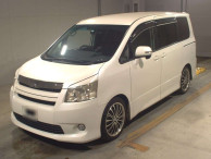 2008 Toyota Noah