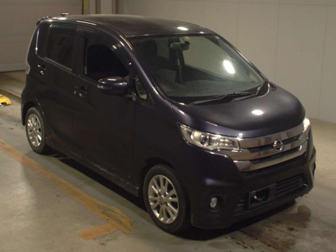 2013 Nissan DAYZ B21W[2]