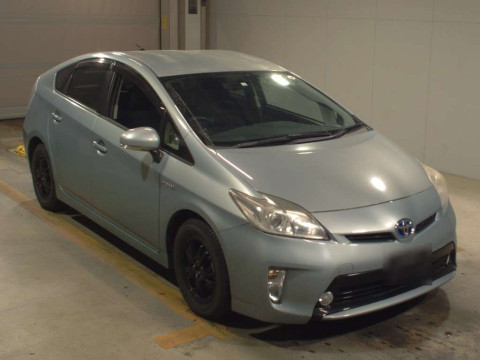 2012 Toyota Prius ZVW30[1]